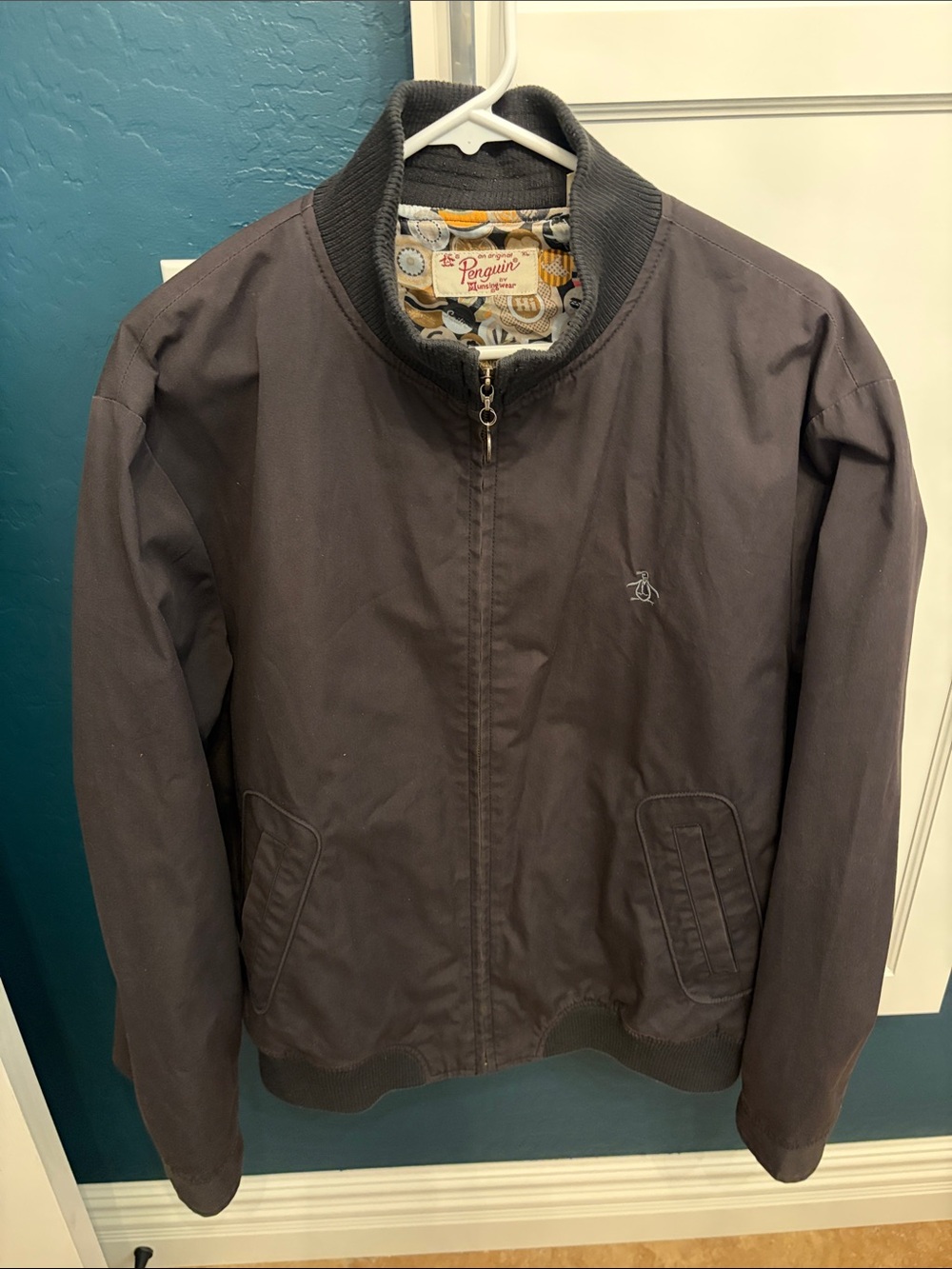 Penguin by Munsingwear black bomber jacket